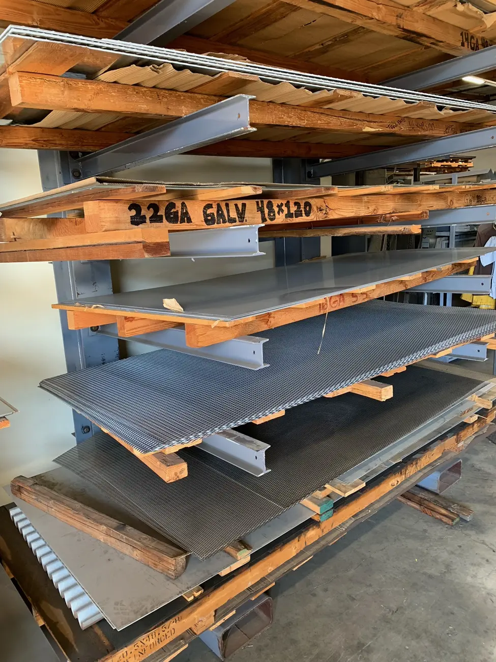 gimage2 Metal sheets stored on racks